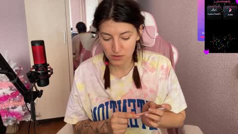 Snapshot of katrin_kristal chatting on 27, 1, 2025 naked in pvt show 100 tk online show from 27, 1, 2025