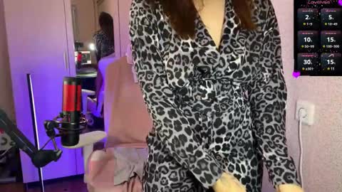 Snapshot of katrin_kristal chatting on 10, 3, 2025 naked in pvt show 100 tk online show from 10, 3, 2025