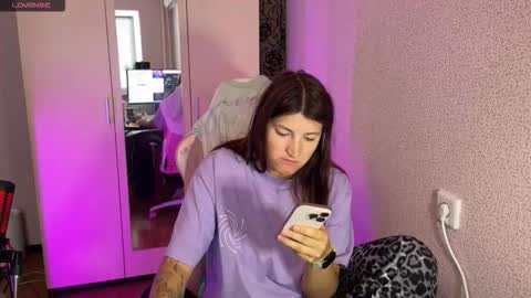 Snapshot of katrin_kristal chatting on 14, 9, 2025 naked in pvt show 100 tk online show from 14, 9, 2025