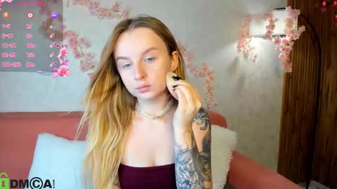 Snapshot of katrina_bail chatting on 13, 9, 2025 Katrina Bail online show from 13, 9, 2025