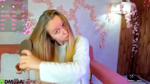 Snapshot of katrina_bail chatting on 6, 10, 2025 Katrina Bail online show from 6, 10, 2025