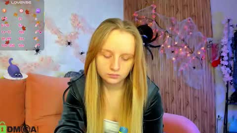 Snapshot of katrina_bail chatting on 22, 10, 2025 Katrina Bail online show from 22, 10, 2025