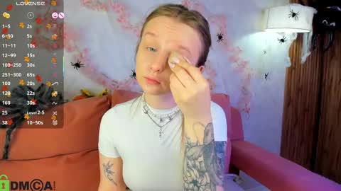 Snapshot of katrina_bail chatting on 29, 10, 2025 Katrina Bail online show from 29, 10, 2025