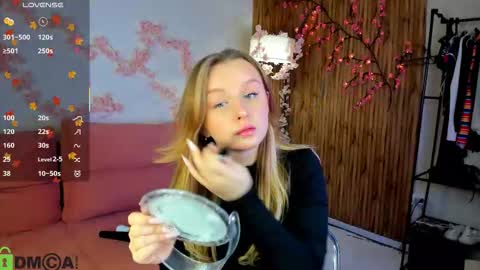 Snapshot of katrina_bail chatting on 3, 11, 2025 Katrina Bail online show from 3, 11, 2025