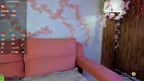 Snapshot of katrina_bail chatting on 4, 11, 2025 Katrina Bail online show from 4, 11, 2025