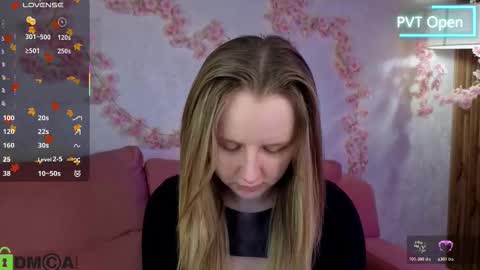 Snapshot of katrina_bail chatting on 1, 12, 2025 Katrina Bail online show from 1, 12, 2025