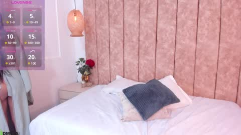 Snapshot of katrina_baurii chatting on 5, 2, 2025 katrina online show from 5, 2, 2025