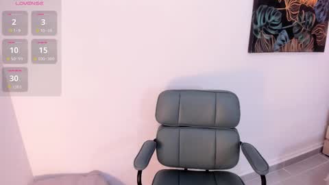 Snapshot of katrina_baurii chatting on 12, 9, 2025 katrina online show from 12, 9, 2025