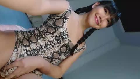 Snapshot of katrina_foxxx chatting on 21, 12, 2025 katrina_foxxx online show from 21, 12, 2025