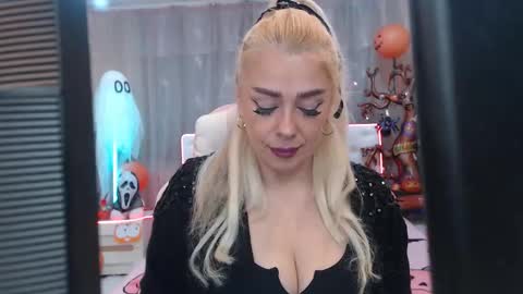 katrinacharm online show from 6, 11, 2025