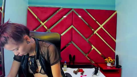 Snapshot of kattalella_luck chatting on 3, 12, 2025 kattalella luck online show from 3, 12, 2025