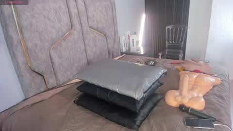 Snapshot of kattejordan chatting on 7, 3, 2025 Katerine online show from 7, 3, 2025