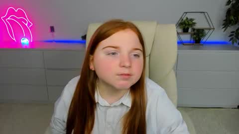 Snapshot of katty_rose8 chatting on 22, 9, 2025 Katty online show from 22, 9, 2025
