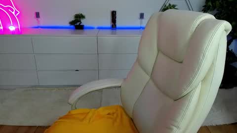 Snapshot of katty_rose8 chatting on 26, 9, 2025 Katty online show from 26, 9, 2025