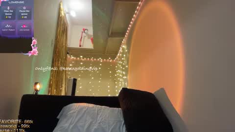 Snapshot of katxxgolding chatting on 25, 11, 2025 Princesse Kat online show from 25, 11, 2025