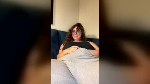 Snapshot of katxxgolding chatting on 3, 12, 2025 Princesse Kat online show from 3, 12, 2025