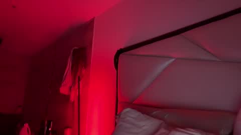 Emily online show from 12, 10, 2025