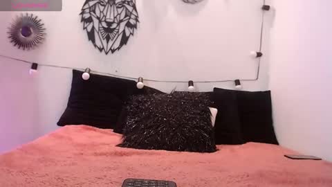 Snapshot of katy_van chatting on 3, 2, 2025 Katy Van online show from 3, 2, 2025