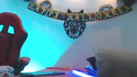 Snapshot of katy_van chatting on 8, 10, 2025 Katy Van online show from 8, 10, 2025