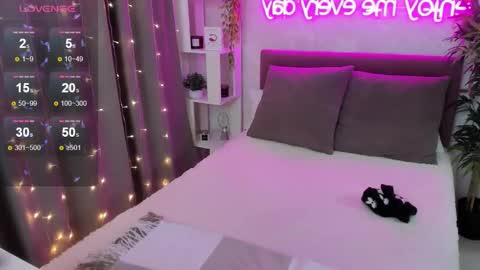 Snapshot of katyaneilson chatting on 28, 11, 2025 Kate online show from 28, 11, 2025