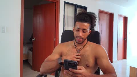 Snapshot of kaurilop chatting on 10, 1, 2025 Kauri Lop online show from 10, 1, 2025