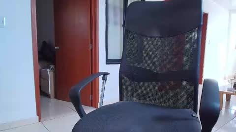 Snapshot of kaurilop chatting on 29, 11, 2025 Kauri Lop online show from 29, 11, 2025