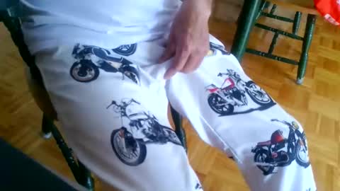 Snapshot of kawa98karbu chatting on 10, 6, 2026 kawa98karbu online show from 10, 6, 2026