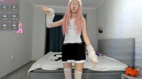 Snapshot of kawai_mai chatting on 16, 12, 2025 mai online show from 16, 12, 2025