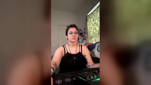 Snapshot of kawaiicvnt420 chatting on 23, 5, 2026 kawaiicvnt420 online show from 23, 5, 2026