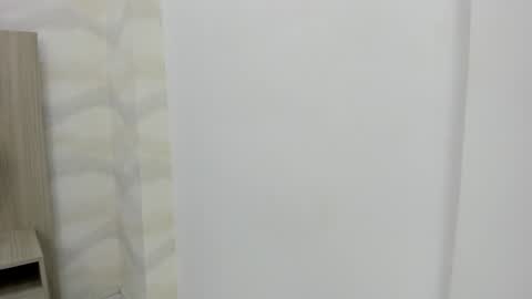   online show from 30, 1, 2025