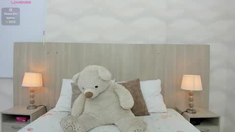   online show from 16, 12, 2025