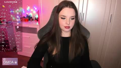 Snapshot of kayacherry chatting on 9, 11, 2025 Alice online show from 9, 11, 2025