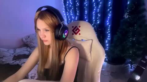 Snapshot of kayceefroehner chatting on 12, 2, 2026 Amia online show from 12, 2, 2026