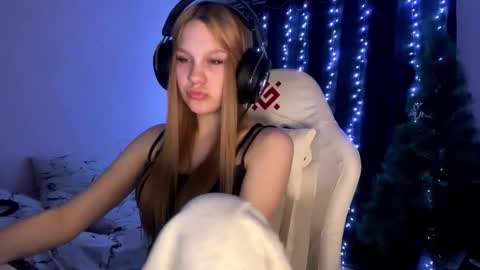 Snapshot of kayceefroehner chatting on 19, 2, 2026 Amia online show from 19, 2, 2026