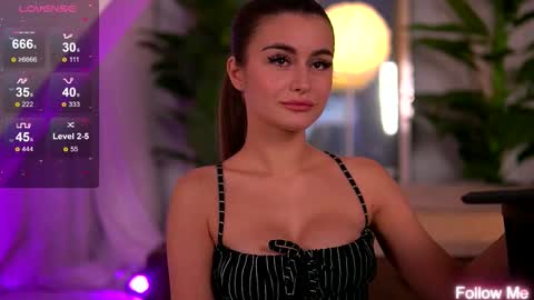 Snapshot of kaylabray chatting on 14, 11, 2025 kaylabray online show from 14, 11, 2025