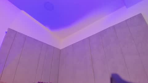 Kayla online show from 1, 12, 2025