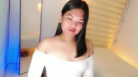 Snapshot of kayleepinay chatting on 13, 2, 2025 Y O U R F U T U R E K A Y L E E online show from 13, 2, 2025