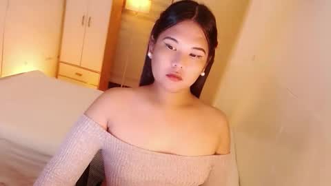 Snapshot of kayleepinay chatting on 15, 9, 2025 Y O U R F U T U R E K A Y L E E online show from 15, 9, 2025