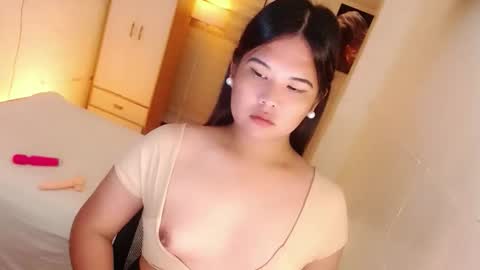 Snapshot of kayleepinay chatting on 27, 9, 2025 Y O U R F U T U R E K A Y L E E online show from 27, 9, 2025