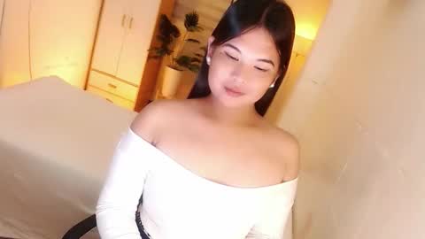 Snapshot of kayleepinay chatting on 29, 10, 2025 Y O U R F U T U R E K A Y L E E online show from 29, 10, 2025