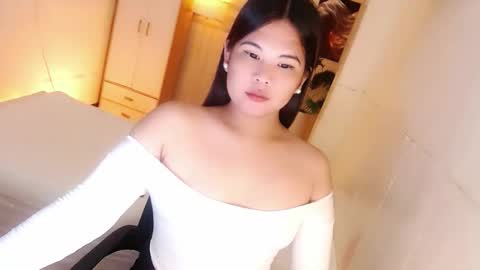 Snapshot of kayleepinay chatting on 8, 11, 2025 Y O U R F U T U R E K A Y L E E online show from 8, 11, 2025