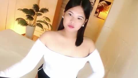 Snapshot of kayleepinay chatting on 3, 12, 2025 Y O U R F U T U R E K A Y L E E online show from 3, 12, 2025