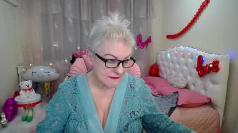 kaylesmoll online show from 22, 2, 2025