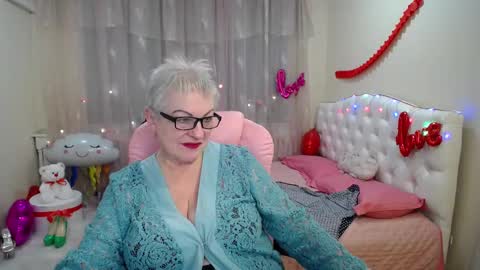 kaylesmoll online show from 23, 2, 2025