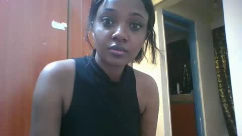 Snapshot of kayme96 chatting on 2, 10, 2025 kitty online show from 2, 10, 2025