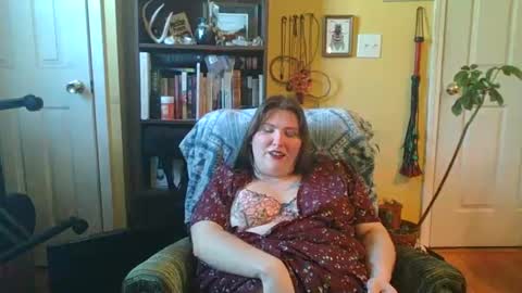 Snapshot of kaytiebird96 chatting on 25, 2, 2025 Katie Bird online show from 25, 2, 2025