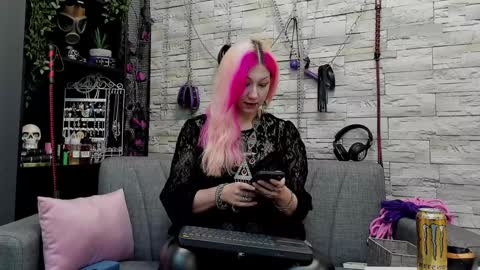 Miss Kazia online show from 13, 12, 2024