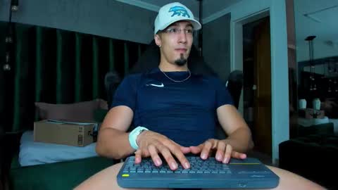 Snapshot of keelanmg chatting on 19, 12, 2025 keelanmg online show from 19, 12, 2025