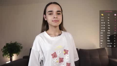 Snapshot of keeleyreineck chatting on 1, 6, 2026 Nika online show from 1, 6, 2026