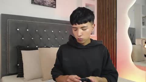 nico online show from 15, 4, 2026